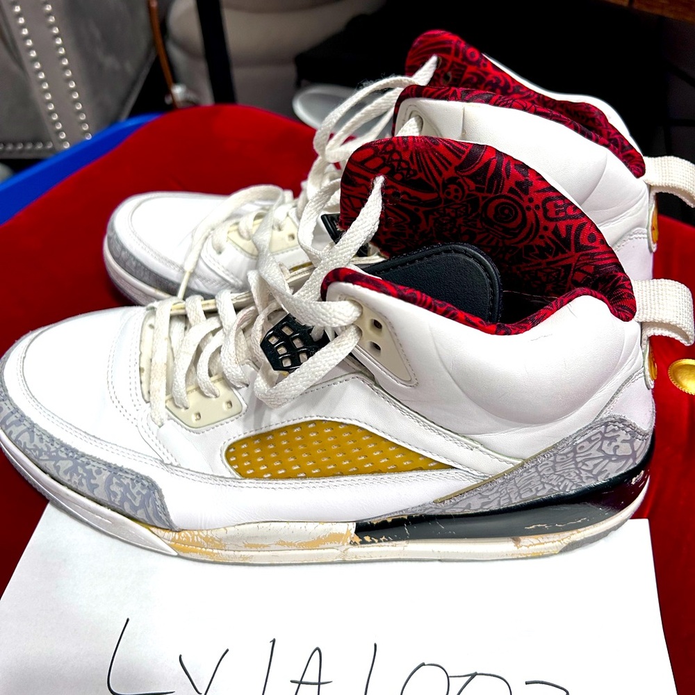 2007
Jordan Spizike 'Cement Grey'